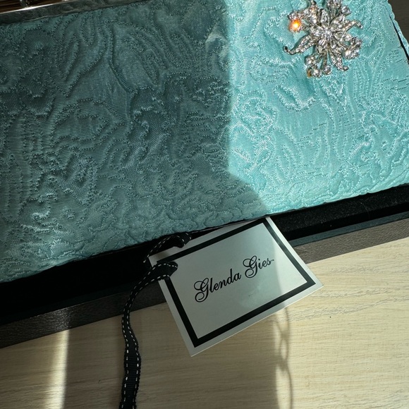 Aqua Glenda Gies quilted bag - Picture 3 of 9